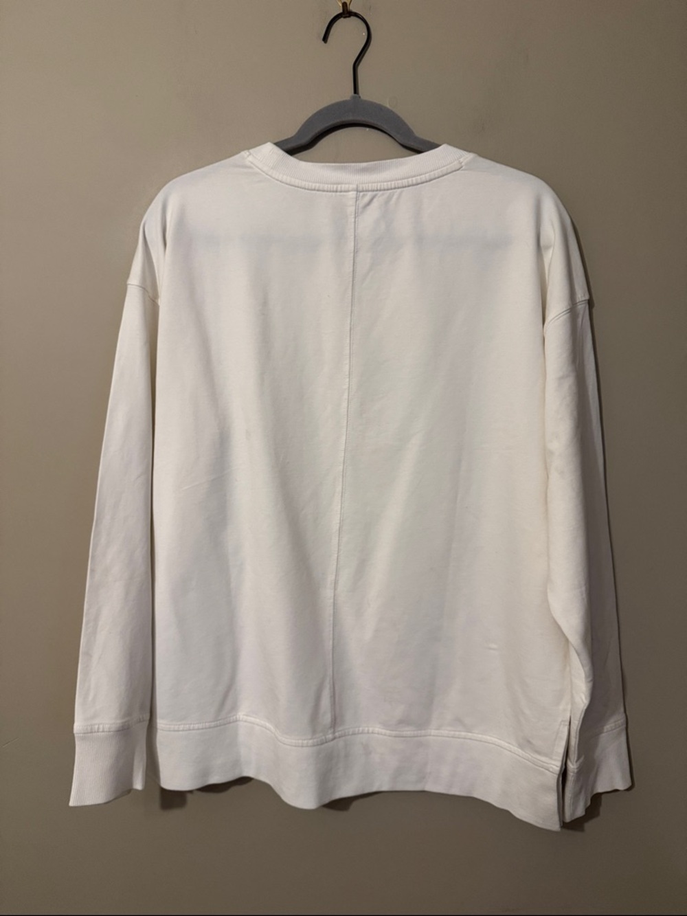 NWT- ZELLA Cozy Long Sleeve exposed hem Tee shirt, White, Medium - Picture 8 of 12